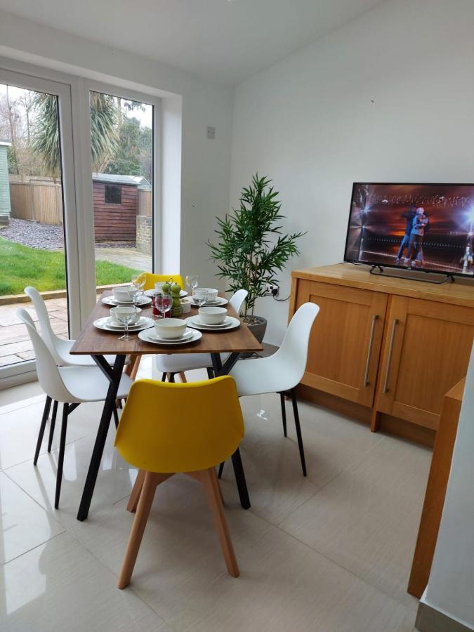 Central Ashford Stay - Contractors & Families Welcome - Free Parking Exterior photo